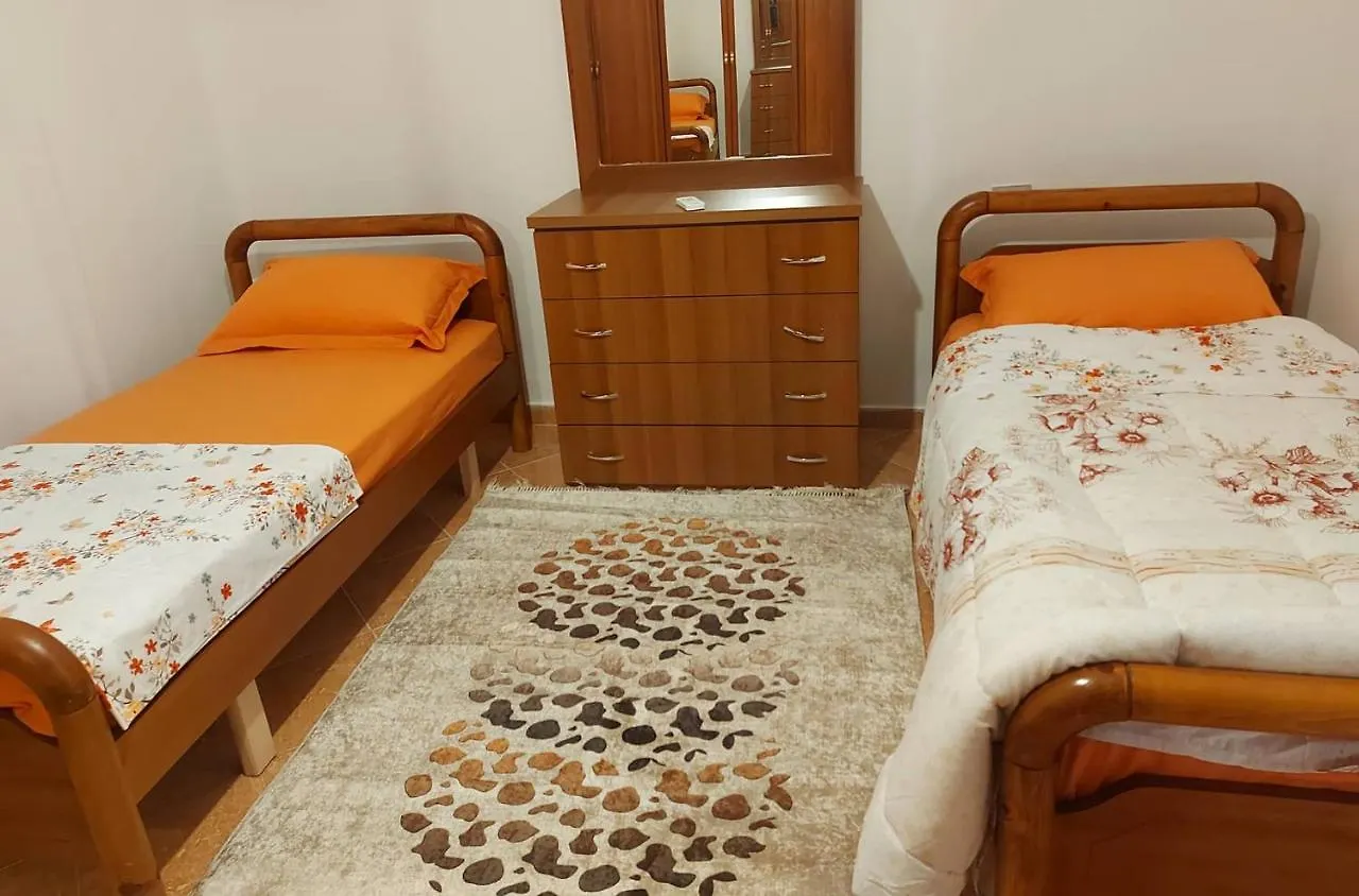 Dom wakacyjny Vlore Holiday House