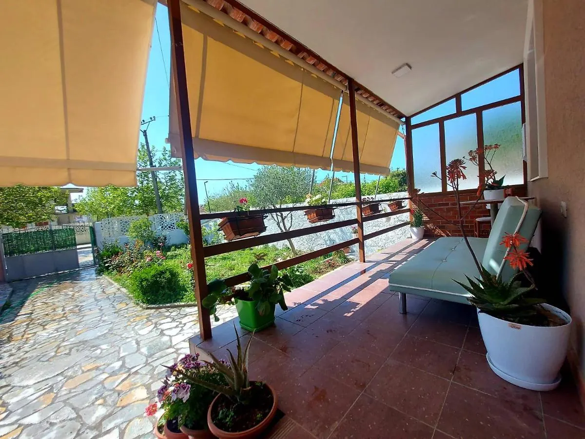 Dom wakacyjny Vlore Holiday House