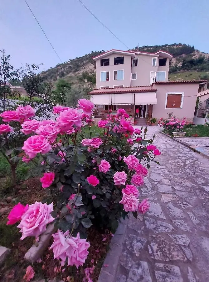 Vlore Holiday House 0*,